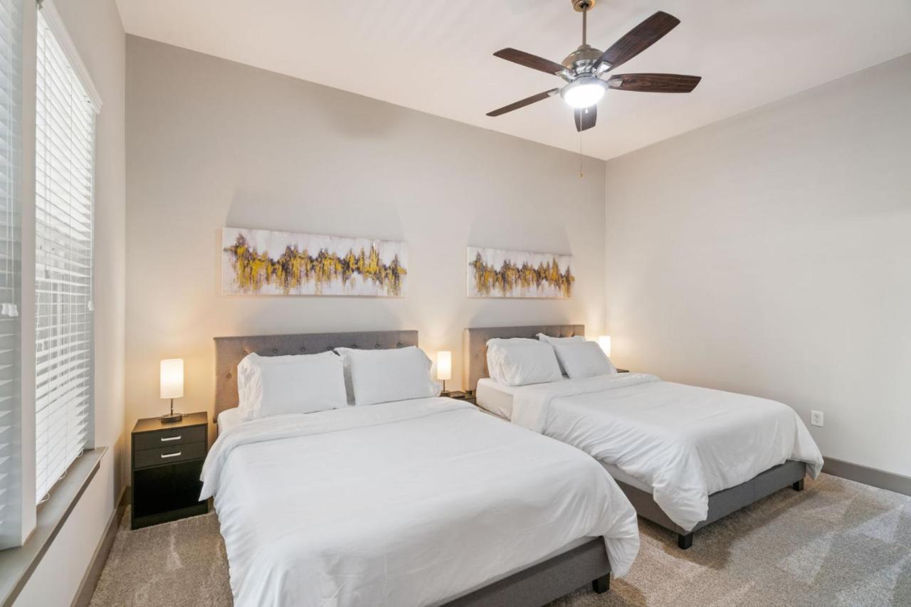 Апартаменты Grand Luxury Premium Vaulted Ceilings Вудбридж Экстерьер фото